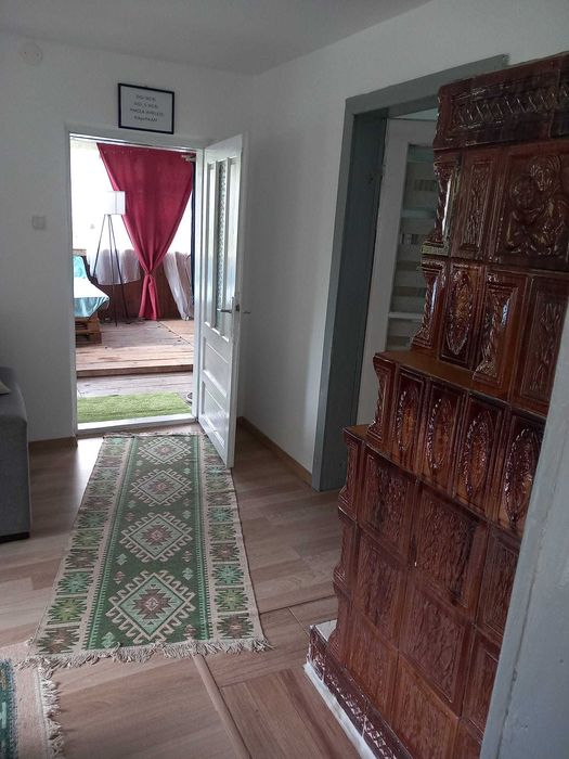 Vand casa la munte