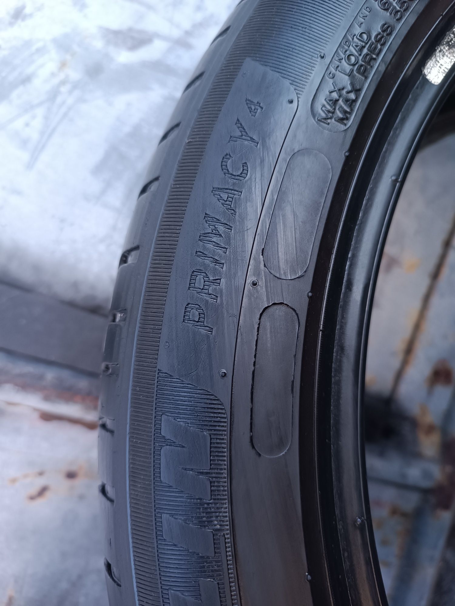 225/45/17 Michelin