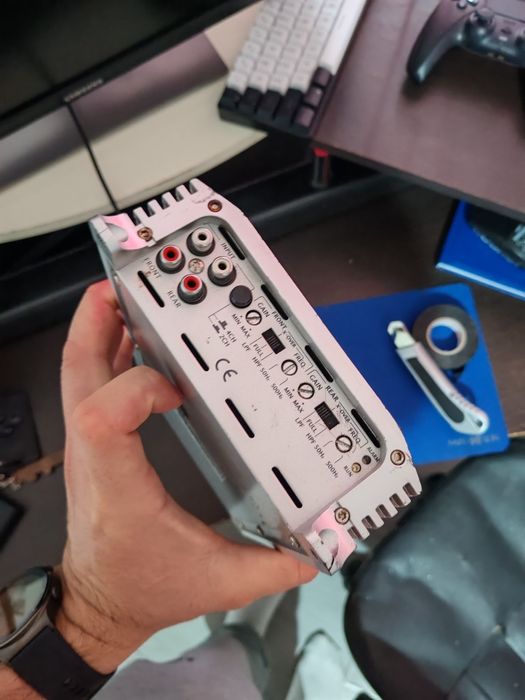Schimb amplificator și subwoofer