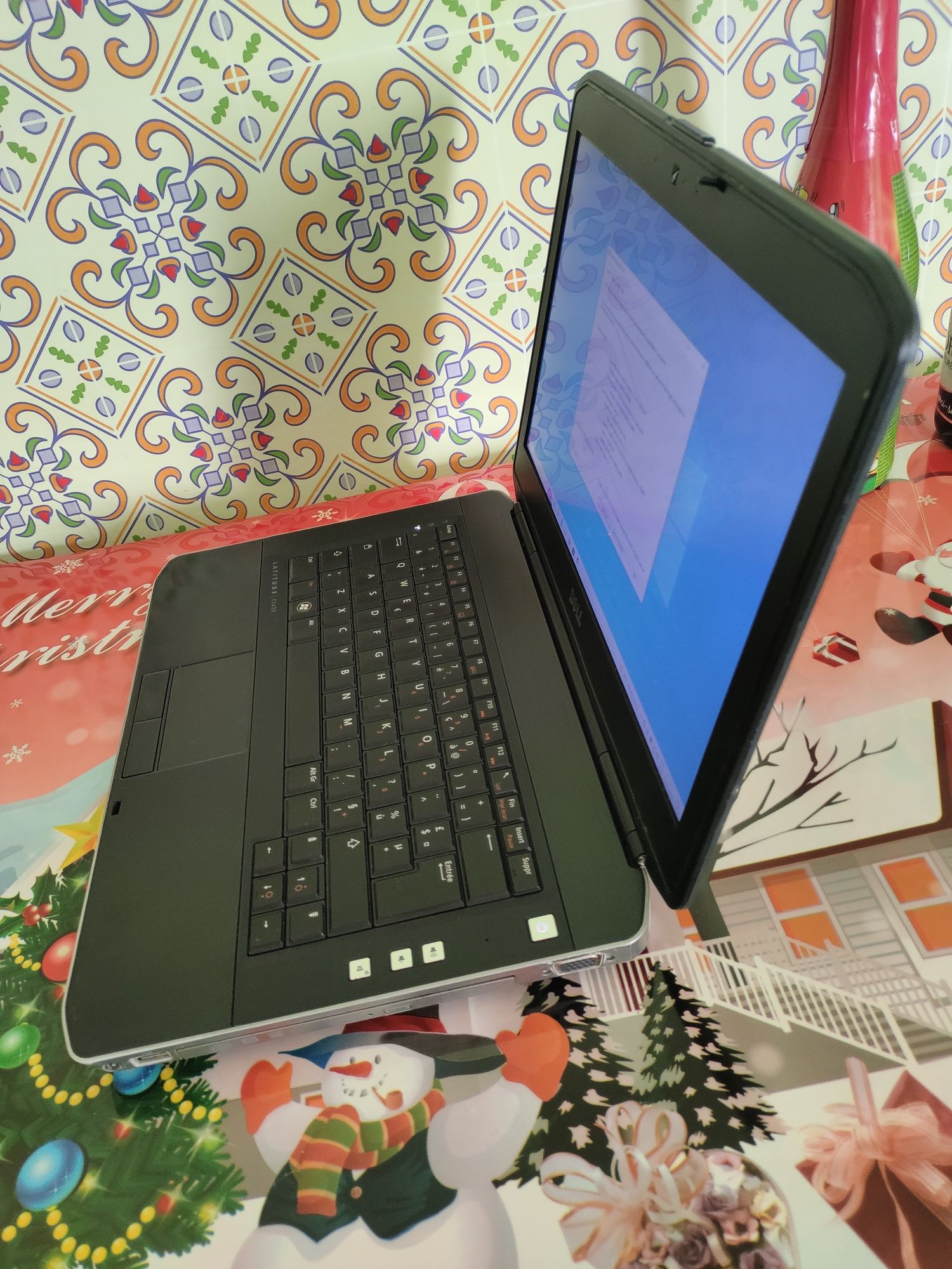 Oferta!!!Laptop i5 cu 8 Giga Ram la preț de Tableta!