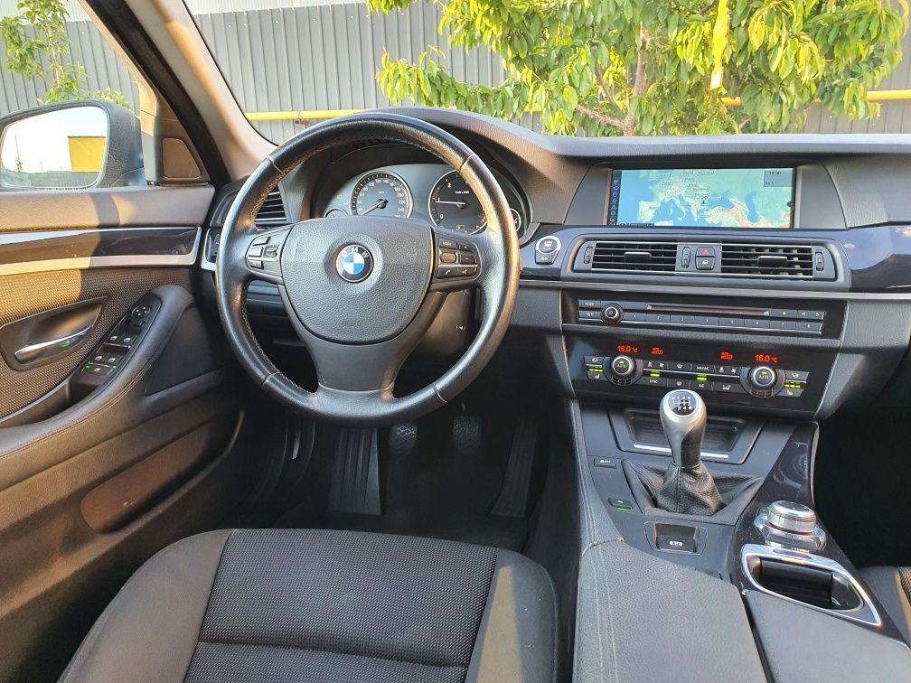 BMW 520d 184cp Head-up display