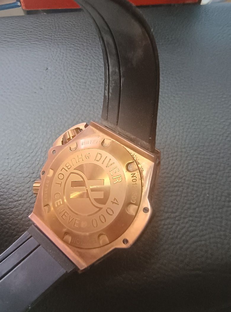 hublot 4000m diver automatic