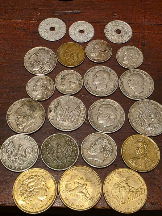 Монети драхми почти всички монети