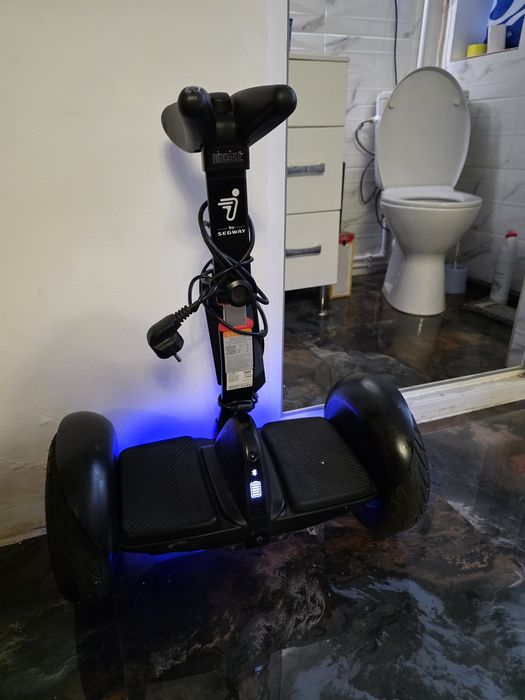 Ninebot segwai 200€  adus din germania