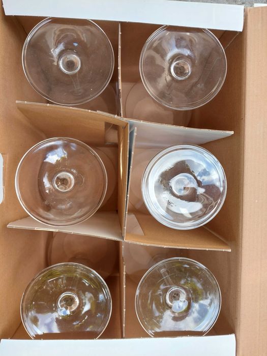 Луксозни чаши за вино и други напитки Aram