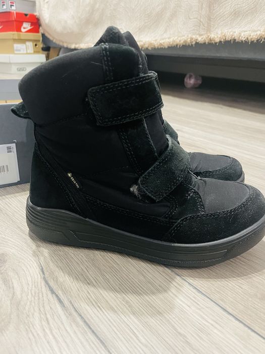 Продам зимние сапоги Ecco