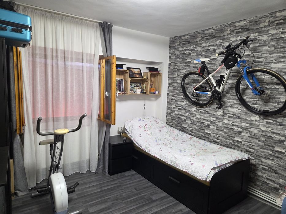 Vând apartament 2 camere