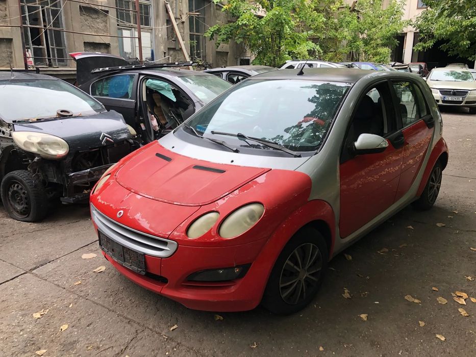 Dezmembrez Smart ForFour 2006 rosu cu gri motorizare 1,5 DCI cutie viteze manuala