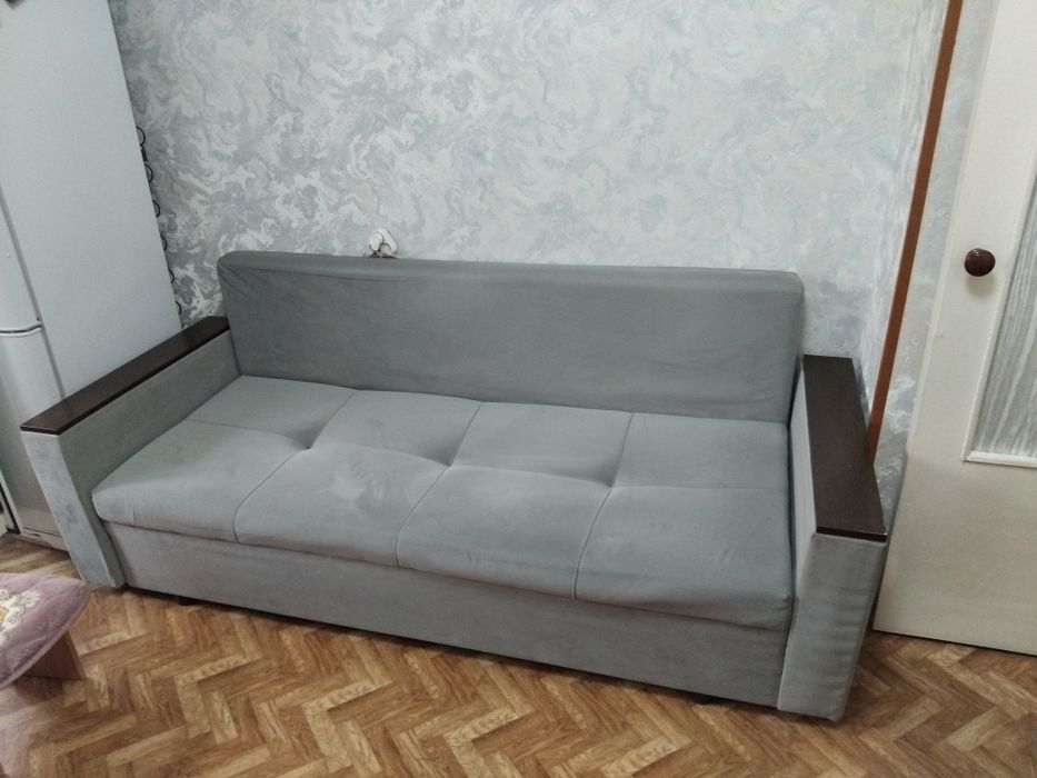 Продам диван. 15000т