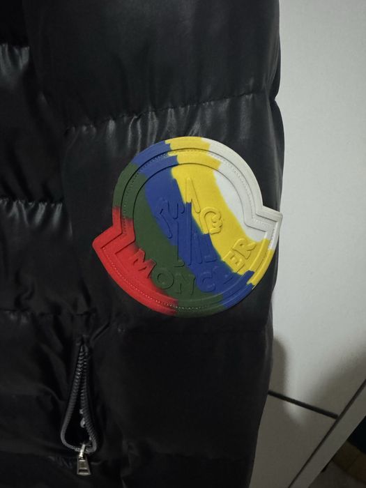 Geaca iarna, Moncler
