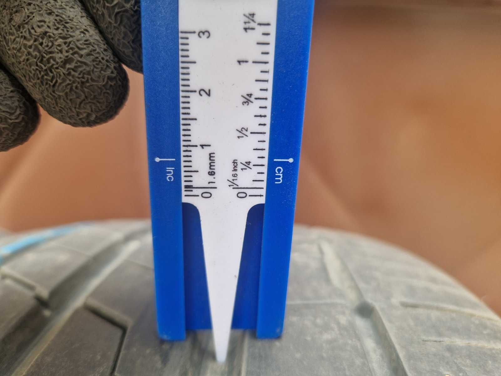 2 Hankook R18 255/55
летни гуми 
DOT2524