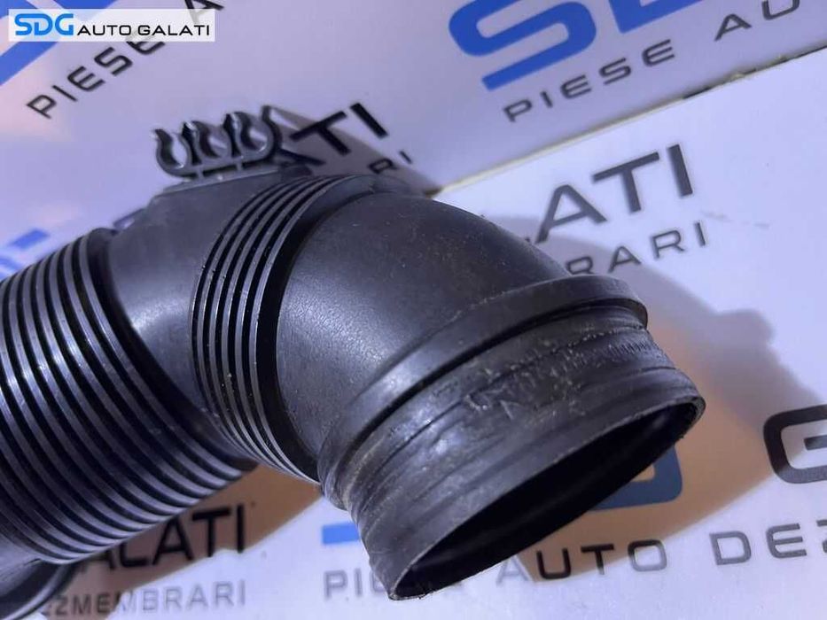 Tub Tubulatura Conducta Admisie Aer VW Passat B8 1.6 TDI 2015 - 2020 Cod 5Q0129654G 5Q0129654 [D0348]