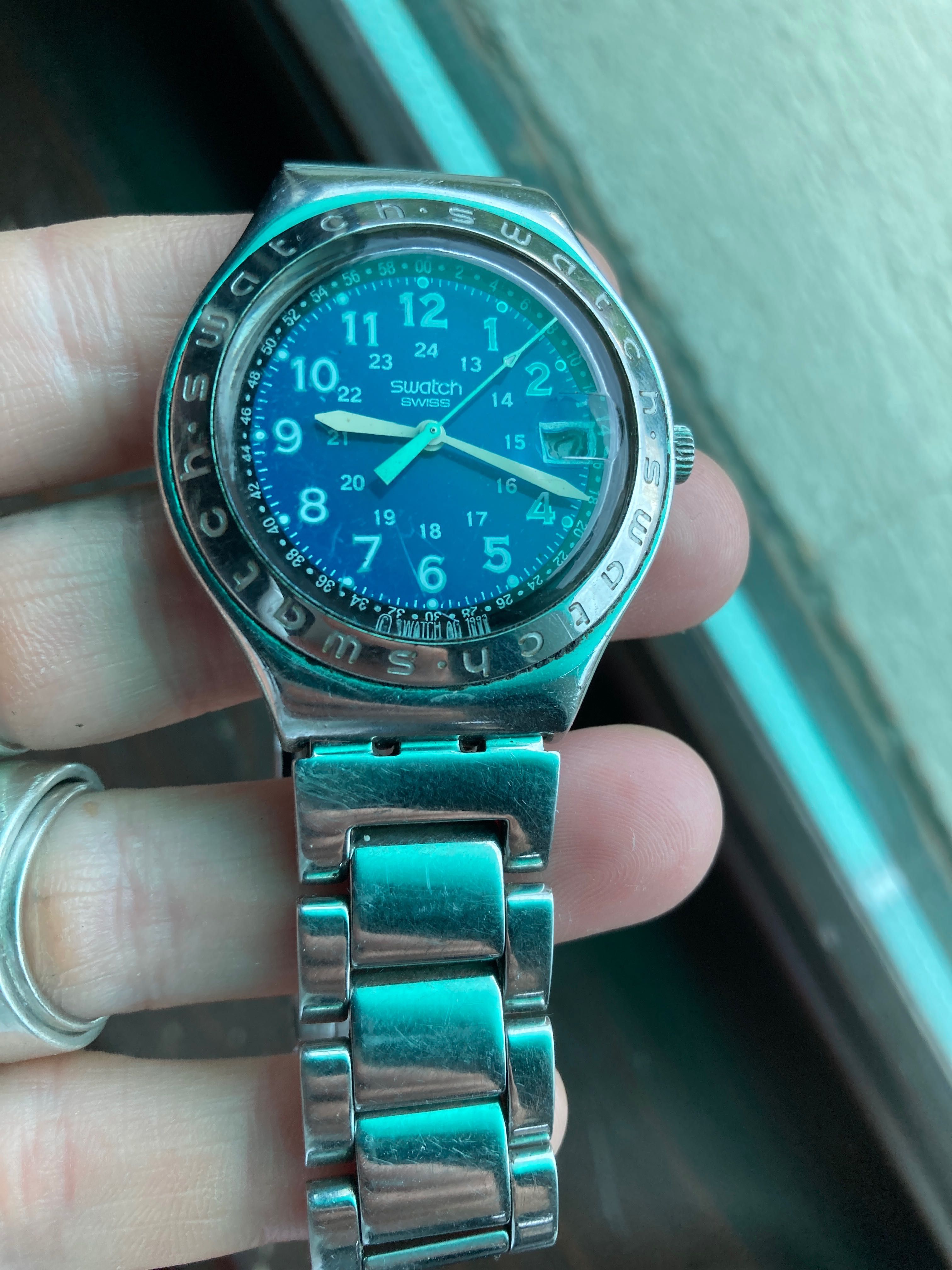 Часовник Swatch леки забележки