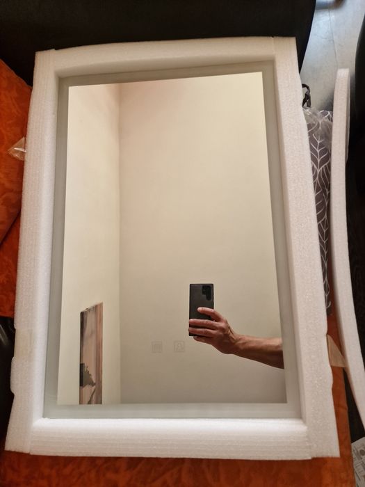 Oglinda baie cu led