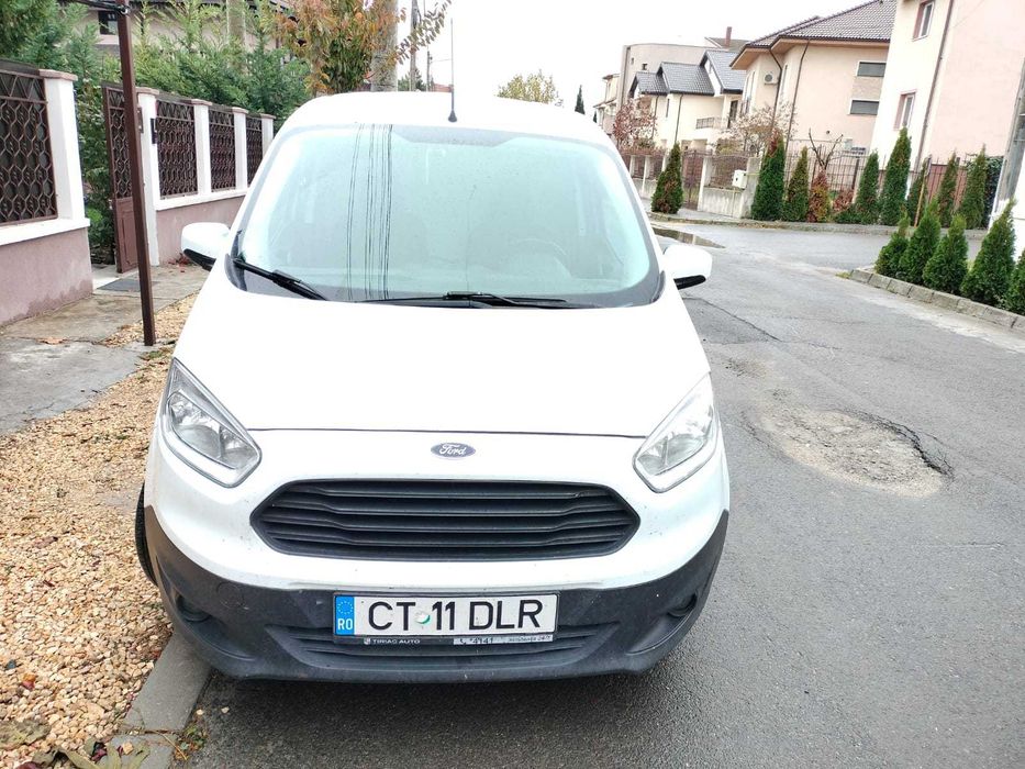 Ford Transit Courier stare impecabila