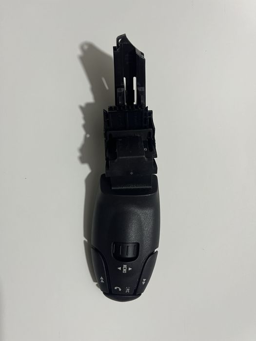 Оригинално управление за музика Citroen & Peugeot