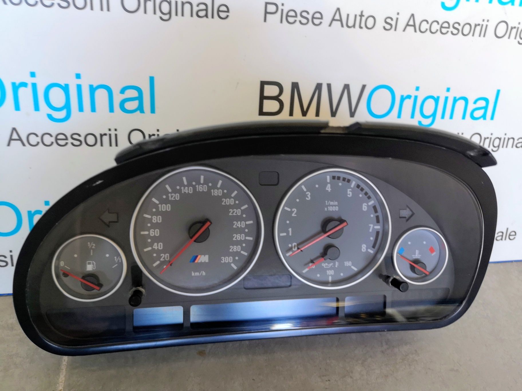 BMW M5 E39 ceasuri bord