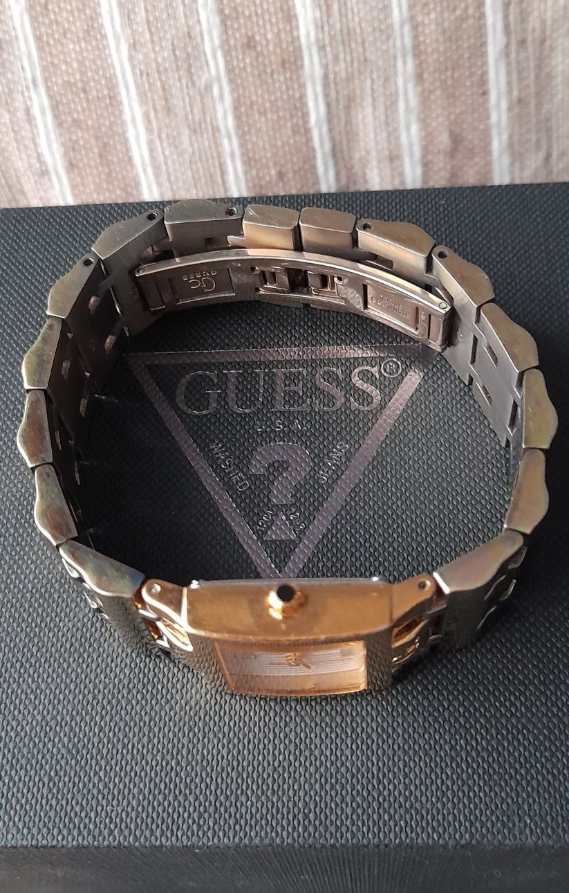 Ceas Guess GC 9000