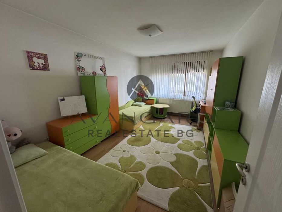 Продава се Къща в Пловдив, Остромила - 240 кв.м за 1212 €/кв.м - Снимка #13