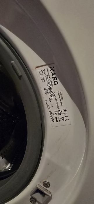 Продавам пералня AEG Lavamat, без забележки. Модела е на снимката.