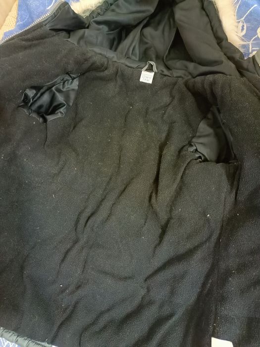 Продам детскую зимнюю куртку