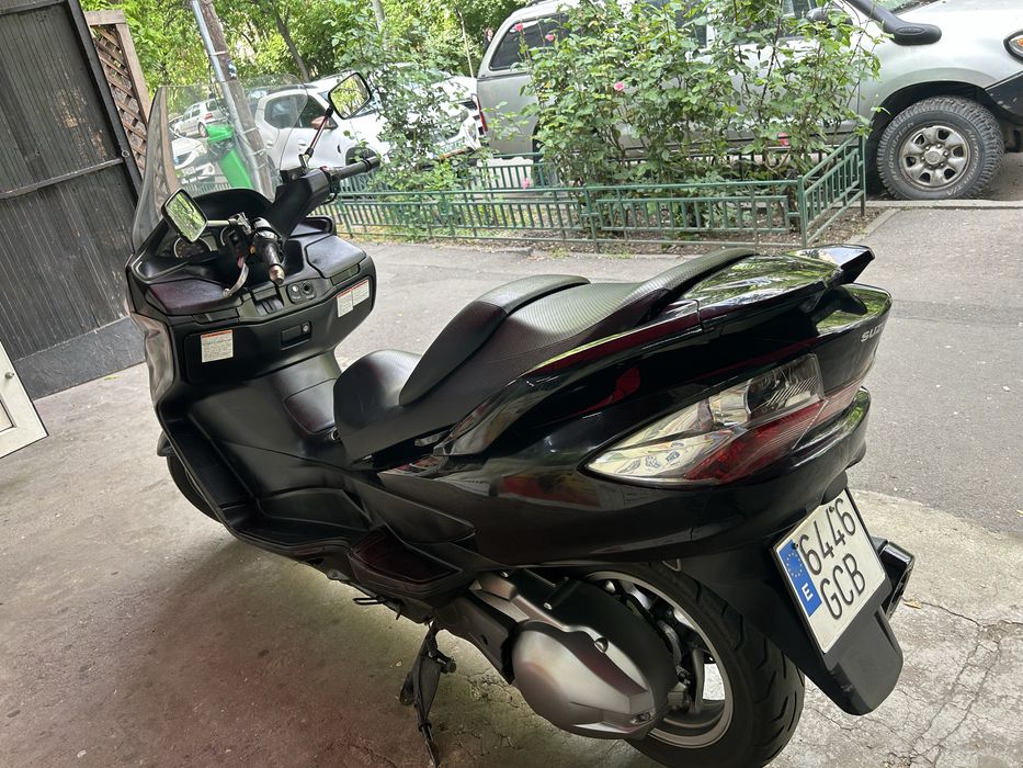Suzuki Burgman 400