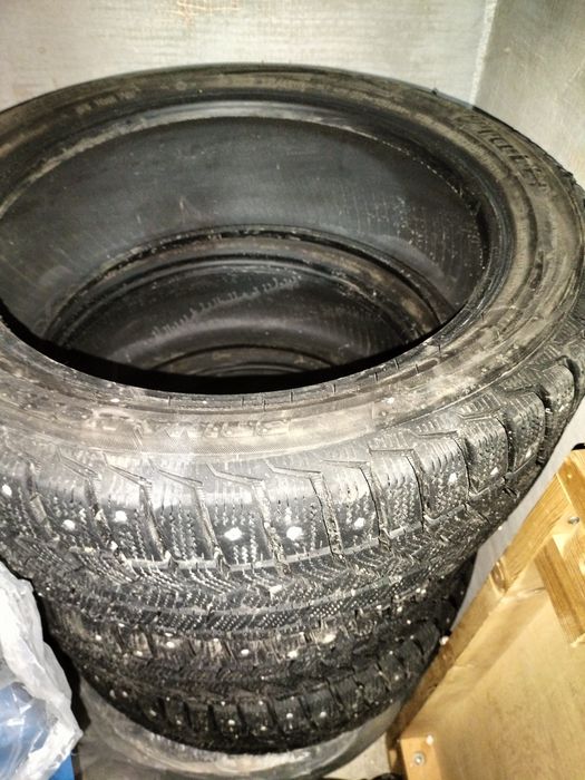 Зимние шины Viatti 225/45 R17