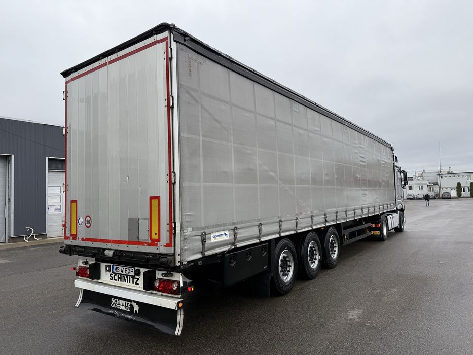 Semiremorca Schmitz