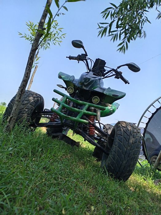 Vând Atv 250 preț 4000 lei
