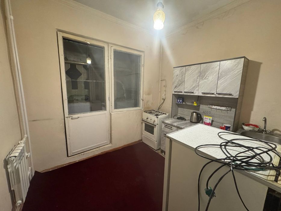 Arenda kvartira Yashnabod tumani Kadishva bozor oldida  Oilaga uzoq mu