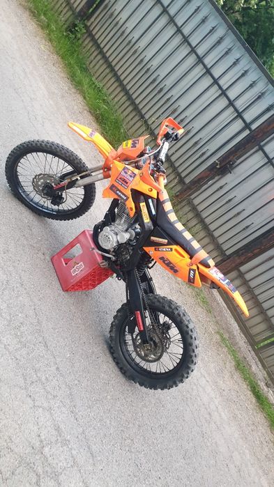 Vand moto cross 250cc în 4 timpi