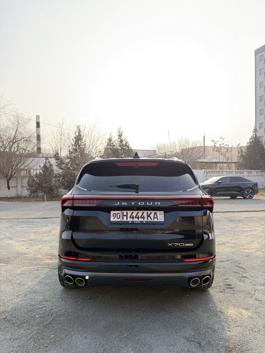 Jetour x 70 plus