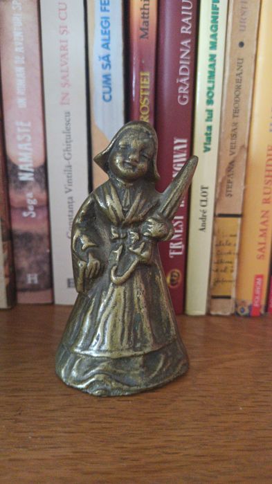 "Crinoline Lady Bell Dutch" - alamă