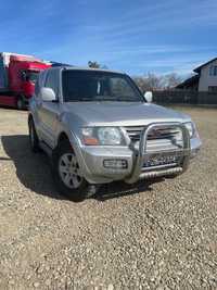 Mitsubishi Pajero GLS Mk3