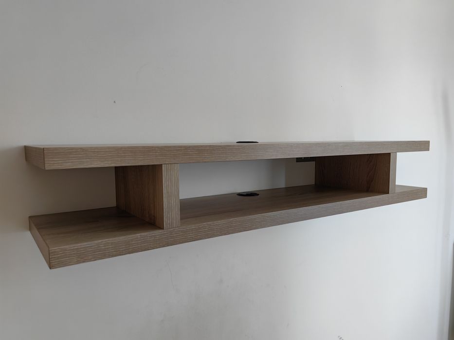 Vând pat dublu (fără saltea) + 2 noptiere + suport TV (set dormitor)