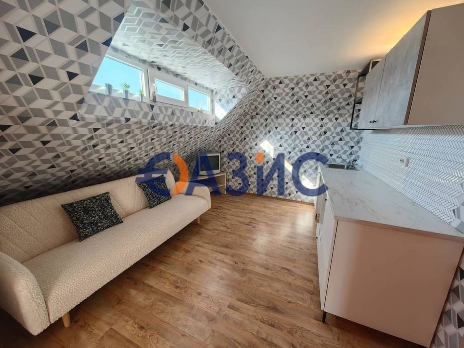 Продава се Едностаен апартамент в Несебър - 50 кв.м за 1260 €/кв.м - Снимка #6