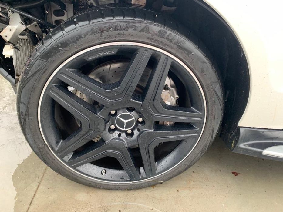 Dezmembrez ml 63 amg w166/bara spate amg/faruri ils/usi/capota/motor/