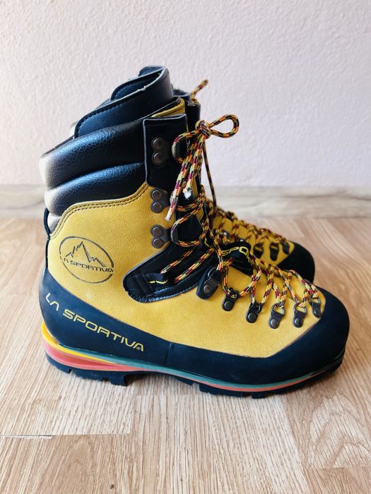 LA SPORTIVA Mountaineering Boots - NEPAL EXTREME, номер 42