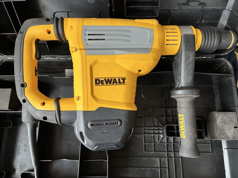 Електрически перфоратор DeWALT D25614K, SDS-max, 1350 W, 10.5 J