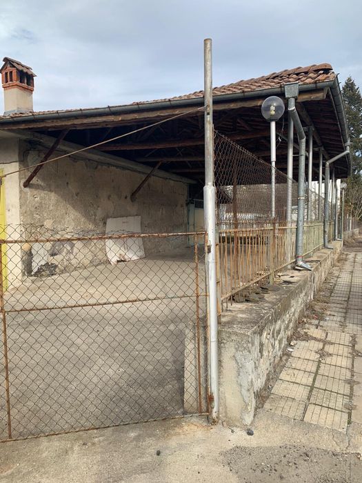 Дава се под наем Гараж / Паркомясто в Ардино - 70 кв.м за 76.5 € - Снимка #3