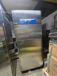 Frigider inox profesional pentru tavi patiserie 60x40 cm 38 tavi !