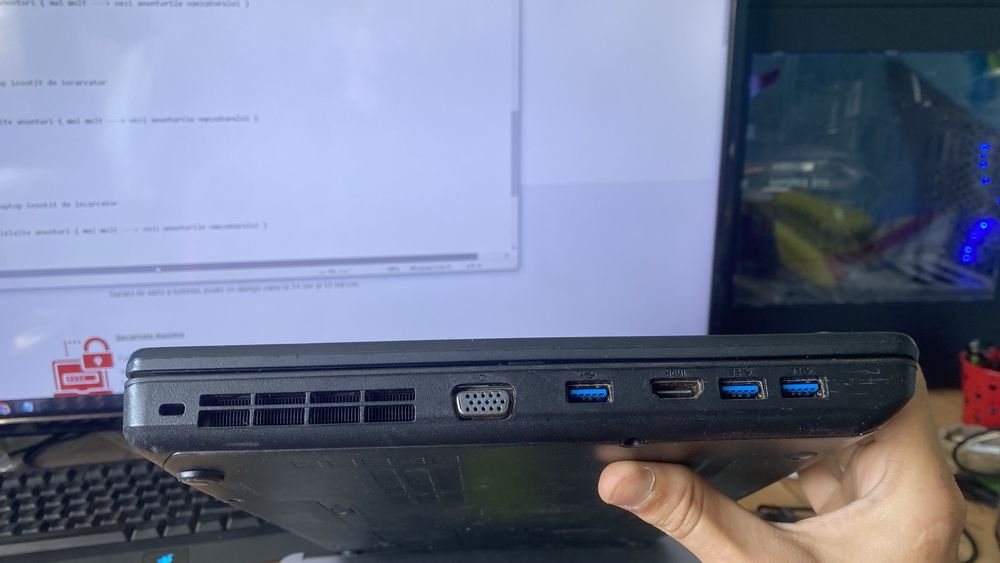 Laptop Lenovo Thinkpad E530c i3