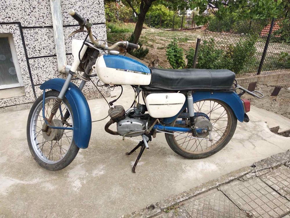 Продавам мотопед Балкан - 50