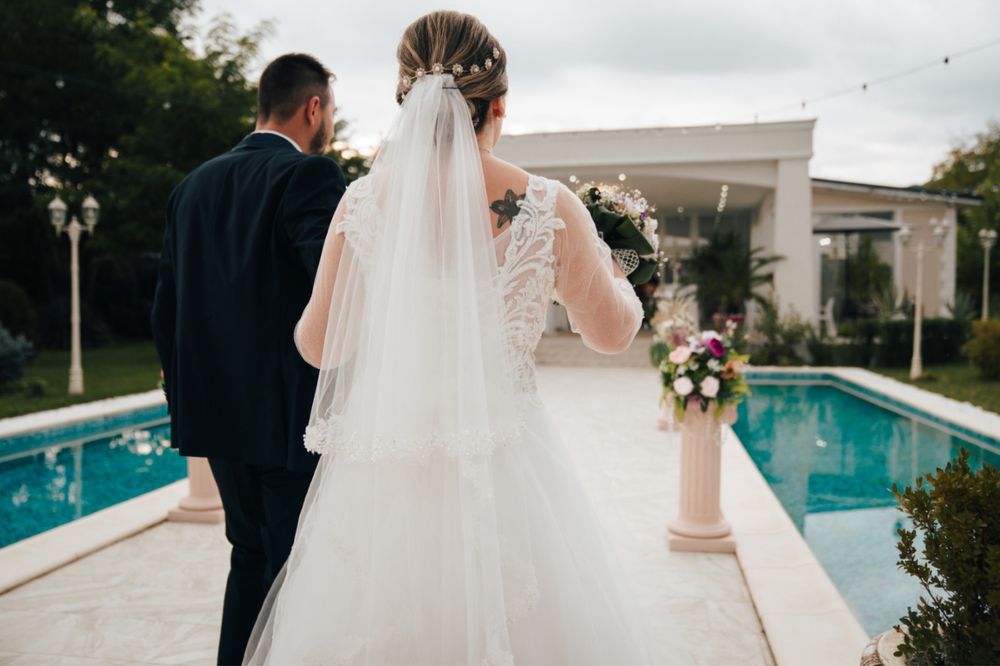 Vand rochie de mireasa