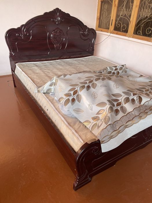 Двух спальняя кровать