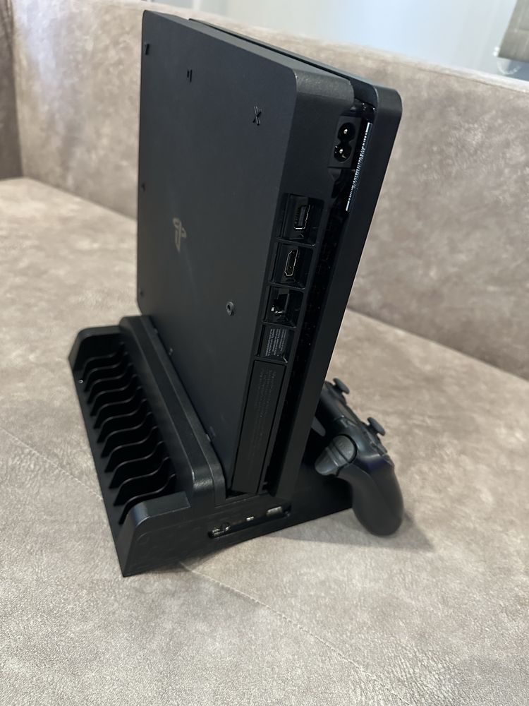 PlayStation 4 slim 1 TB