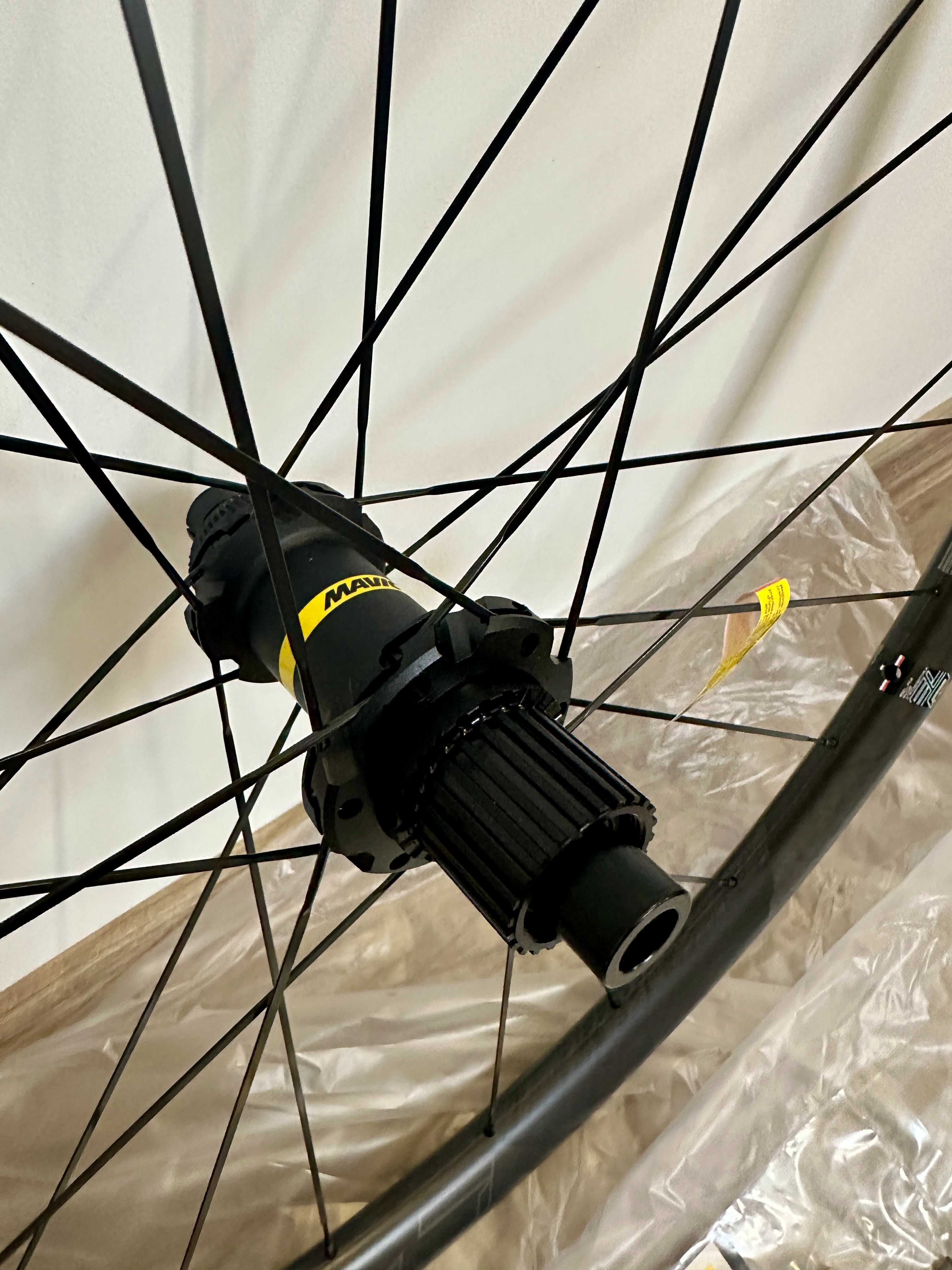 Janta / Roata NOUA din CARBON Mavic Crossmax SL R Shimano Microspline