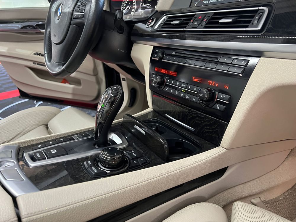 BMW 740 xdrive diesel 2011 190.000 km