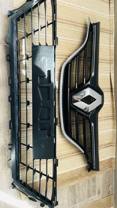 Vand grila bara fata Renault 4