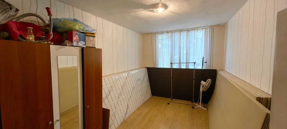 Продава тристаен апартамент в кв. Ремиза